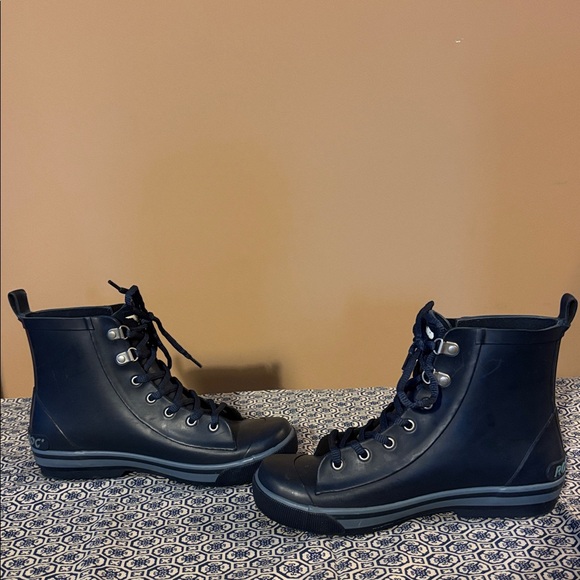 Rocket Dog Navy Lace Up Rain Boots - Picture 4 of 7